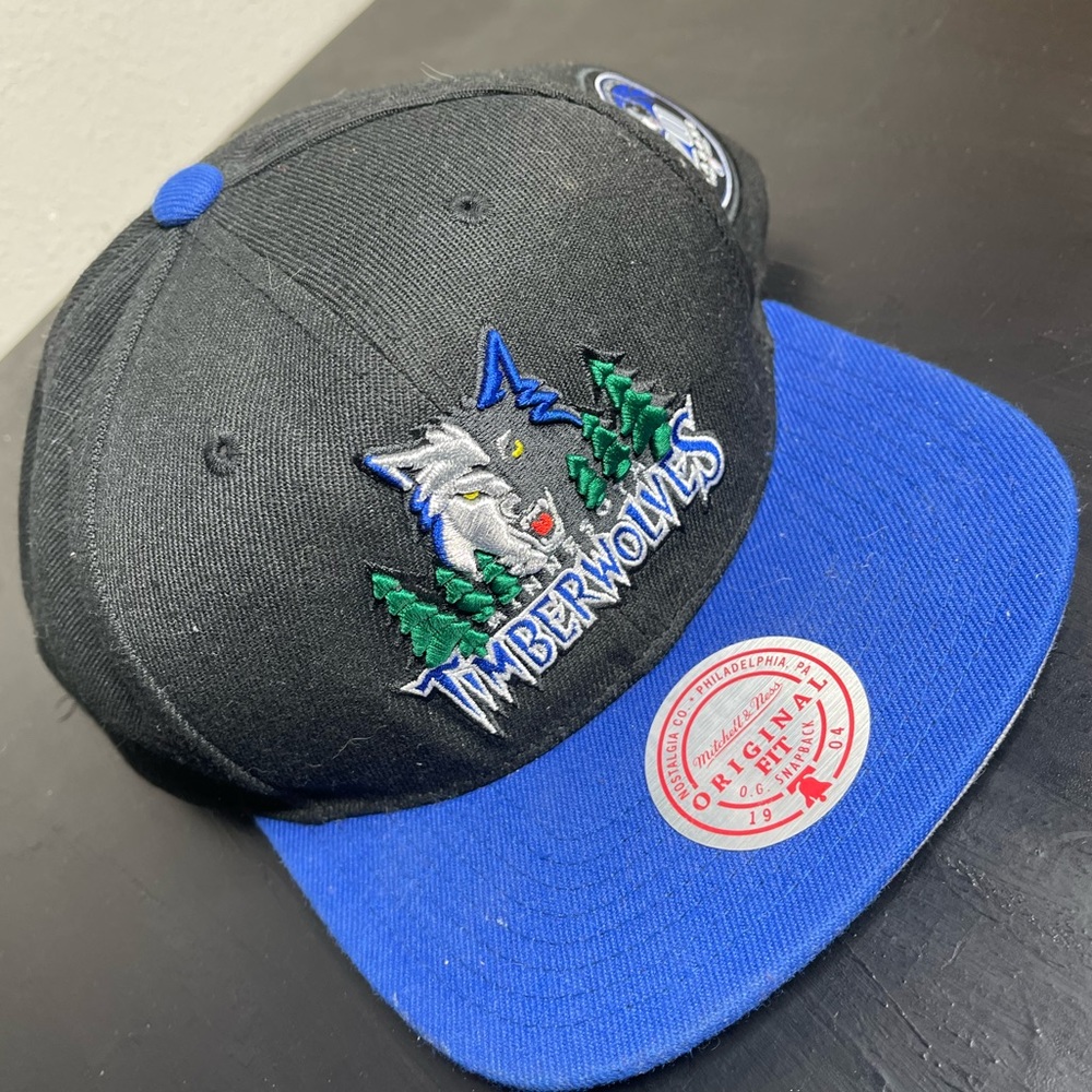 Mitchel & Ness Retro Timberwolves Snapback